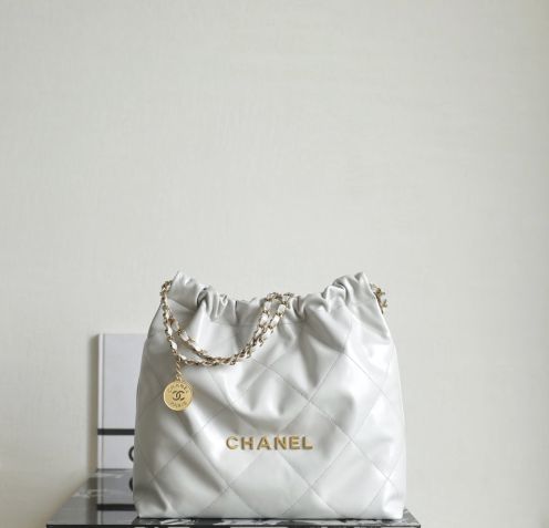 シャネル n級 キルティングチェーンショルダーバッグ ドローストリングデザイン 上質感