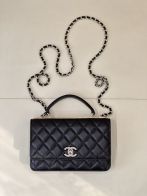 シャネル ブランド コピー キルティングトップハンドルバッグ チェーンショルダー 2WAY仕様 定番