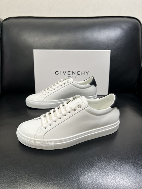 ジバンシィ ハイブランド レザースニーカー ホワイト&times;ブラックヒール ミニマルモデル