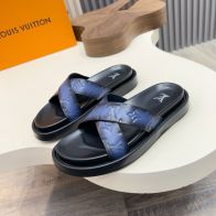 ルイヴィトン 本物級コピー クロスストラップサンダル モノグラム型押し 数量限定入荷