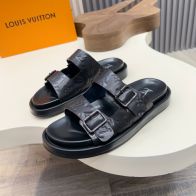 ルイヴィトン ブランド コピー ダブルベルトサンダル モノグラム型押し 数量限定入荷