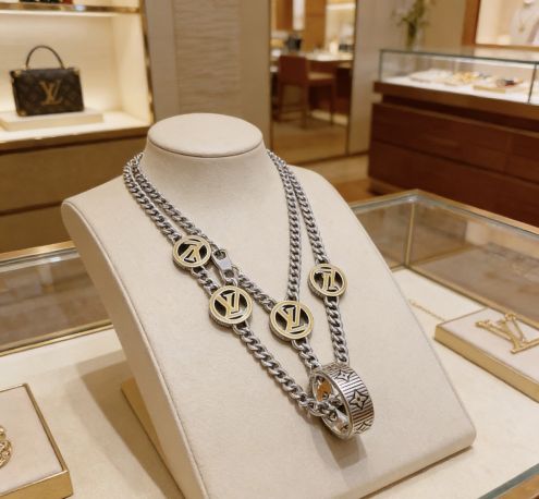 ルイヴィトン 本物級コピー LVチェーンネックレス ダブルチェーン 本革使用