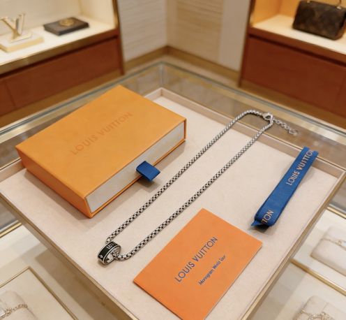 ルイヴィトン スーパーコピー モノグラムリングネックレス シルバーチェーン 長年実績