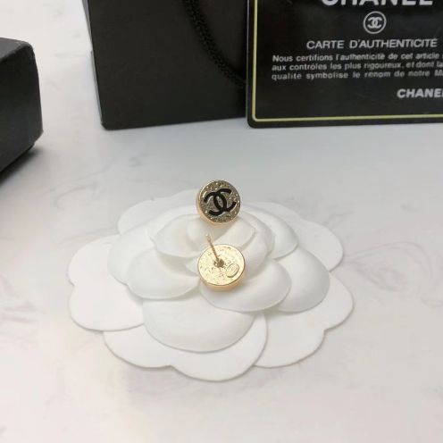シャネル 格安 CCロゴピアス ミニサイズデザイン ゴールドシンプル仕様 高級レベル仕様