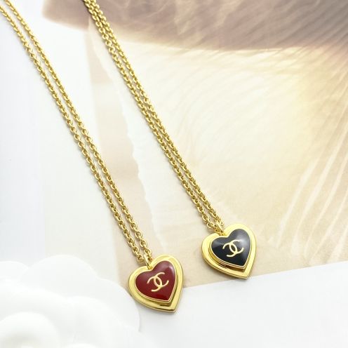 シャネル ハイブランド ネックレス ハートモチーフ ゴールドチェーンエレガントデザイン 秘密厳守配送