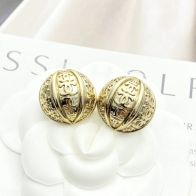 シャネル n級 ラウンドピアス 立体ロゴ彫刻 ゴールドクラシックデザイン 梱包丁寧