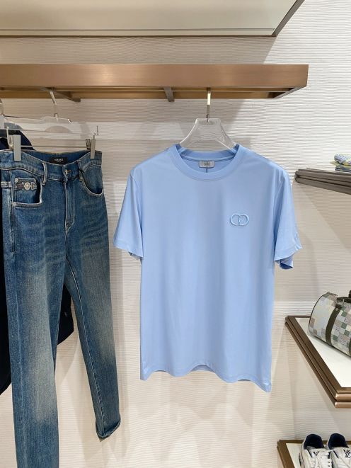 ディオール ブランド コピー 半袖Tシャツ CDミニロゴ刺繍デザイン 男女兼用 ノベルティ付き