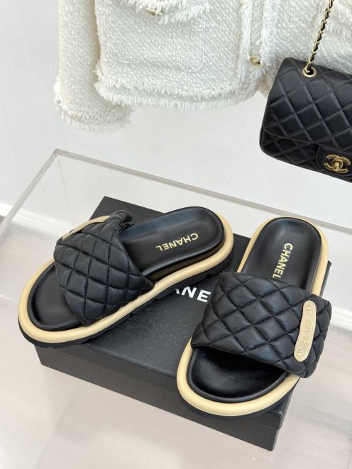 シャネル 本物級コピー サンダル キルティングデザイン フラット仕様 精密ディテール 口コミ多数