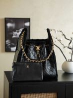 シャネル ハイブランド 巾着チェーンショルダーバッグ キルティングレザー ボアトリム 高級感仕上げ