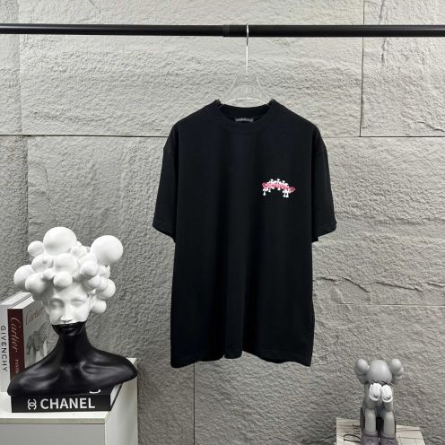 クロムハーツ n級 半袖Tシャツ ロゴプリントデザイン 通気 高評価 上質感