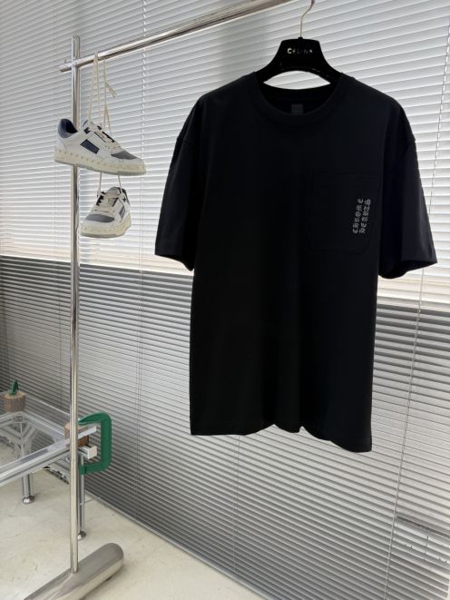 クロムハーツ n級 半袖Tシャツ ポケットロゴデザイン 通気 高品質 上質感