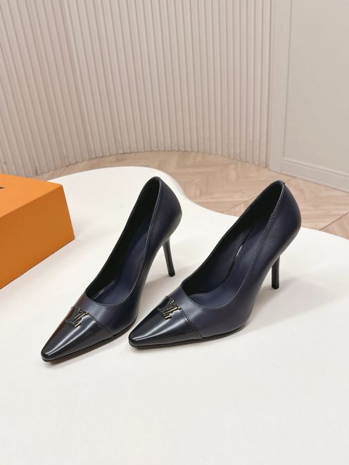 ルイヴィトン ハイブランド パンプス ポインテッドトゥ レザー仕上げ エレガント設計 定番