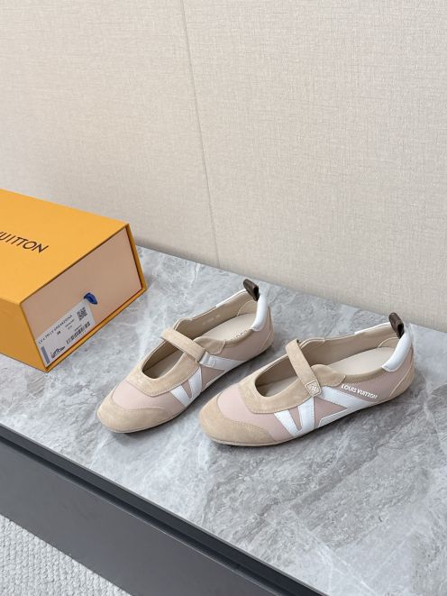ルイヴィトン スーパーコピー ストラップシューズ ナチュラル配色デザイン 軽量設計 上品カジュアル 発送保証