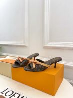 ルイヴィトン 本物級コピー ミュールサンダル モノグラムデザイン リボン装飾 クラシック風 高品質