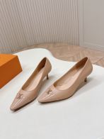 ルイヴィトン ブランド コピー パンプス ポインテッドトゥ エナメル切替 上質仕上げ 満足度高い