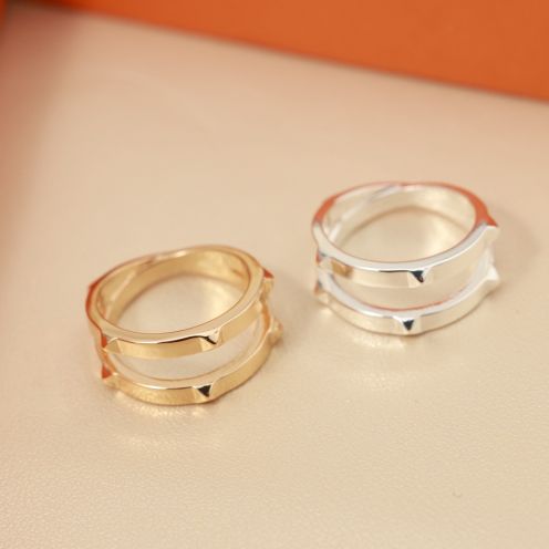 エルメス n級 ダブルバンドリング コンビカラーデザイン 高級感仕上げ