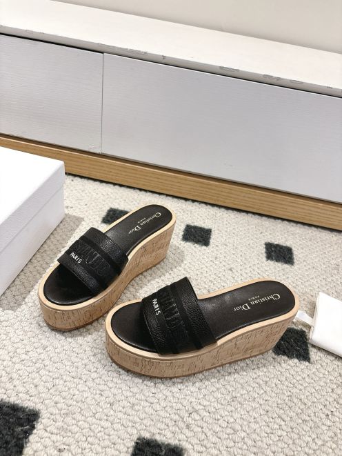 ディオール ハイブランド ロゴストラップウェッジサンダル コルクソール仕様 満足度高い