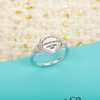 ティファニー ブランド コピー ハートタグリング シルバー刻印デザイン 高級感仕上げ 新作