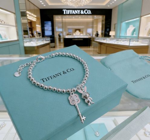 ティファニー n級 ビーズブレスレット キーチャーム ウサギモチーフ 精密ディテール 激安