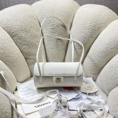 シャネル n級 ショルダーバッグ フラップデザイン ゴールドココマーク コンパクト仕様 口コミ多数