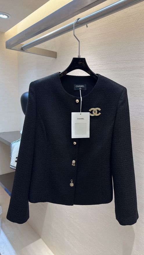 シャネル n級 ツイードジャケット ノーカラーデザイン ショート丈 高再現度