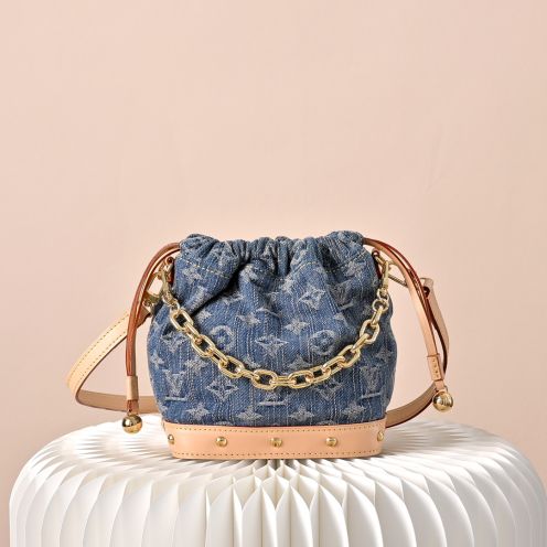 ルイヴィトン n級 モノグラムデニム 巾着ショルダーバッグ チェーン装飾モデル 高評価