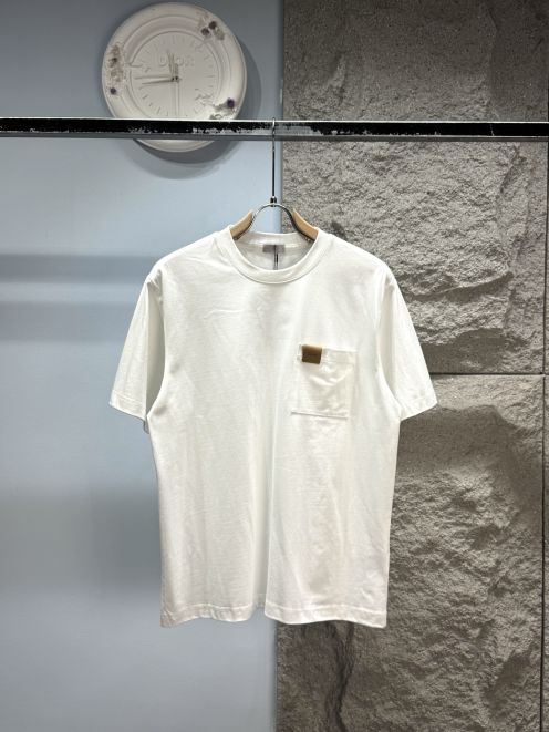 ディオール スーパーコピー 半袖Tシャツ レザーパッチポケットデザイン シンプルスタイル 発送保証