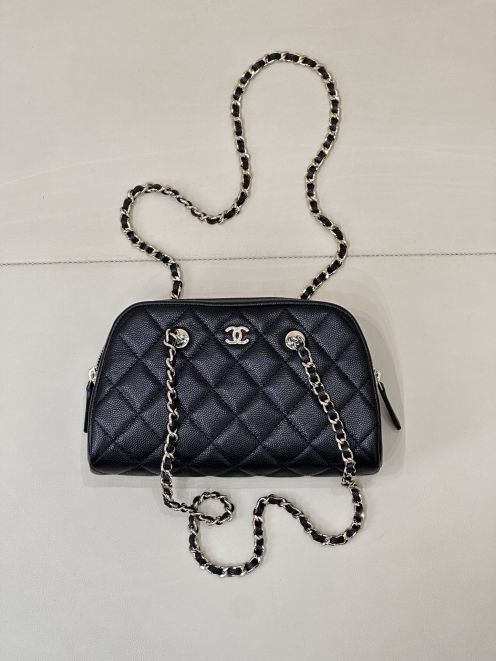 シャネル スーパーコピー チェーンショルダーバッグ マトラッセ調 レザー風 キルティング仕様 定番