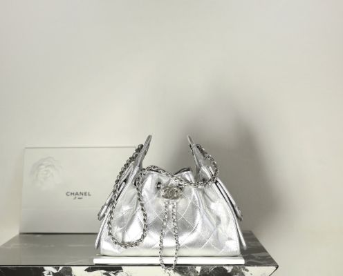 シャネル ブランド コピー ドローストリングチェーンバッグ キルティングレザー仕様 定番