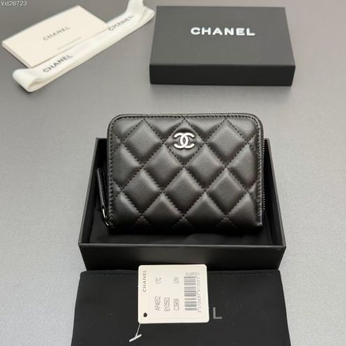 シャネル ブランド コピー キルティングコインケース ラウンドファスナー シルバーロゴ仕様 上質レザー 新作人気