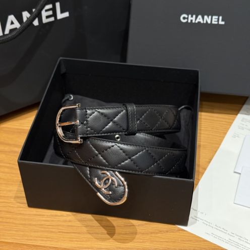 シャネル 本物級コピー キルティングベルト ココマークバックル ブラック 高級感仕上げ