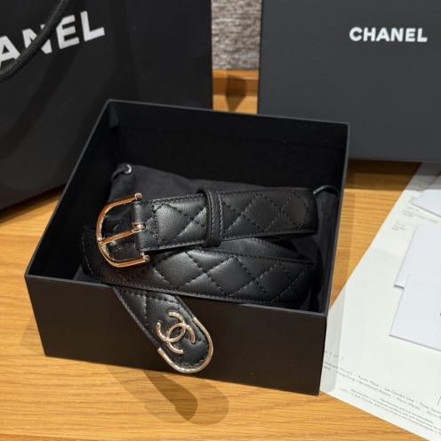 シャネル スーパーコピー キルティングベルト ココマークバックル ブラックレザー 精密ディテール