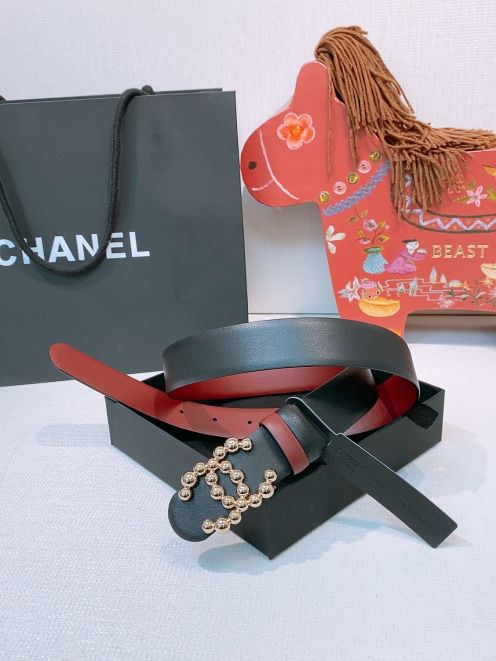 シャネル スーパーコピー レザーベルト パールCCロゴバックル バイカラーデザイン ノベルティ付き