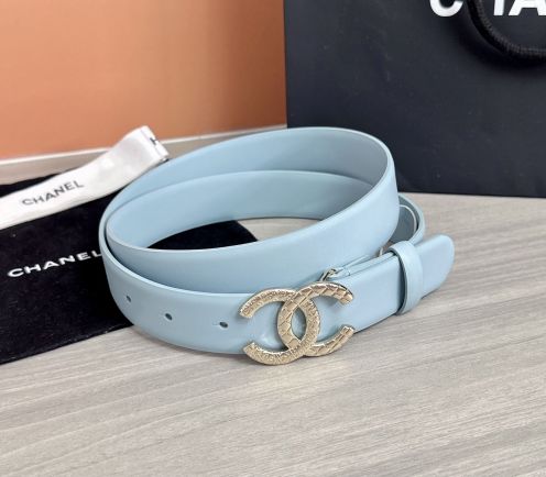 シャネル 本物級コピー レザーベルト CCロゴバックル パステルカラー 高級感仕上げ
