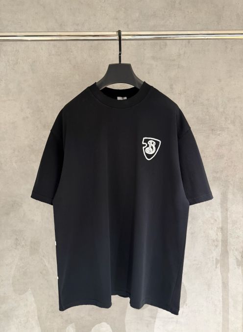 バーバリー スーパーコピー エンブレムロゴTシャツ 半袖シンプル設計 定番