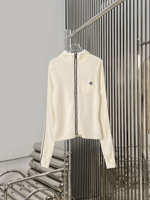 シャネル ハイブランド ジップアップニットジャケット ロゴポケットデザイン 圧倒的な再現度