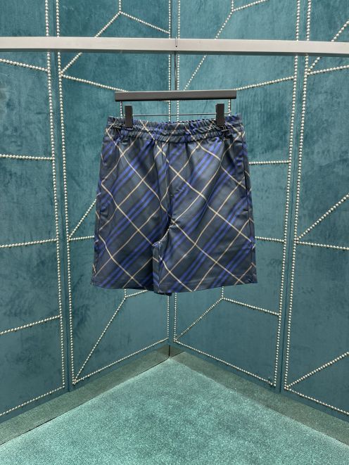 バーバリー スーパーコピー チェックショートパンツ ウエストゴム仕様 高級感仕上げ