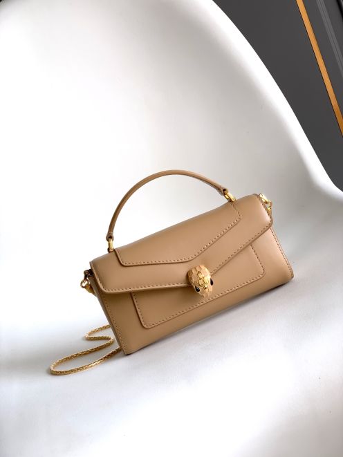 ブルガリ ブランド コピー セルペンティトップハンドルバッグ ミニショルダー 安心サイト