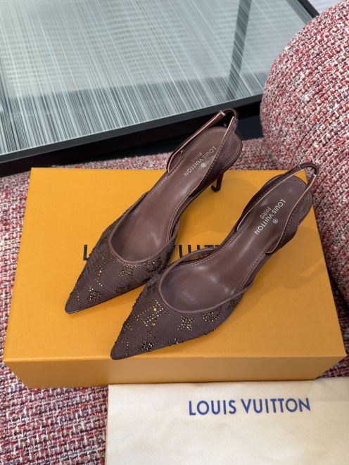 ルイヴィトン 本物級コピー スリングバックパンプス モノグラム装飾 エレガント設計 上質感