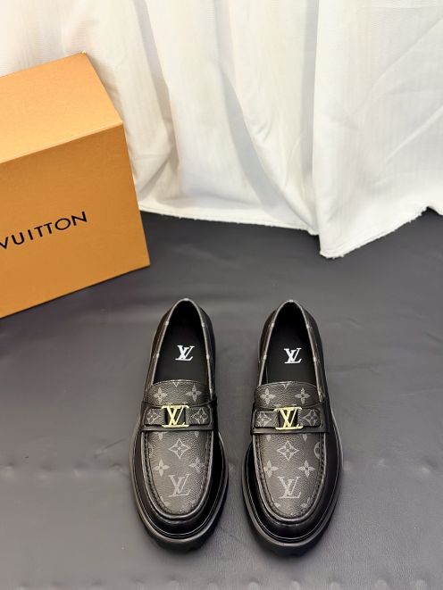 ルイヴィトン n級 ローファー モノグラムレザー LVロゴ金具 厚底ソール仕様 口コミ多数