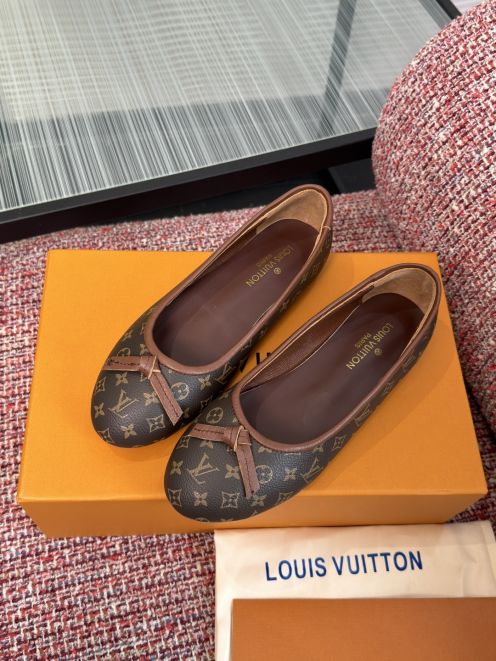 ルイヴィトン n級 バレエフラットシューズ モノグラムデザイン クラシック調 高再現度