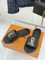 ルイヴィトン ブランド コピー フラットスライドサンダル LVロゴデザイン 上質感