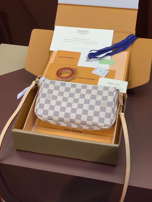 ルイヴィトン 格安 ダミエアズール ポシェットアクセソワール ミニショルダーバッグ 高評価