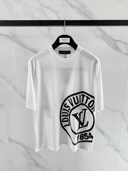ルイヴィトン スーパーコピー ロゴプリント半袖Tシャツ シンプルデザイン 定番