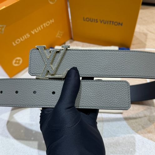 ルイヴィトン 本物級コピー レザーベルト LVゴールドバックル 丁寧な縫製