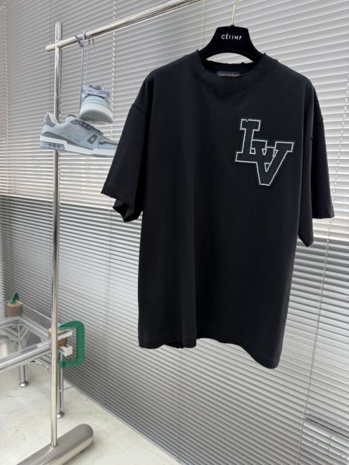 ルイヴィトン スーパーコピー LVロゴ半袖Tシャツ オーバーサイズ 発送保証