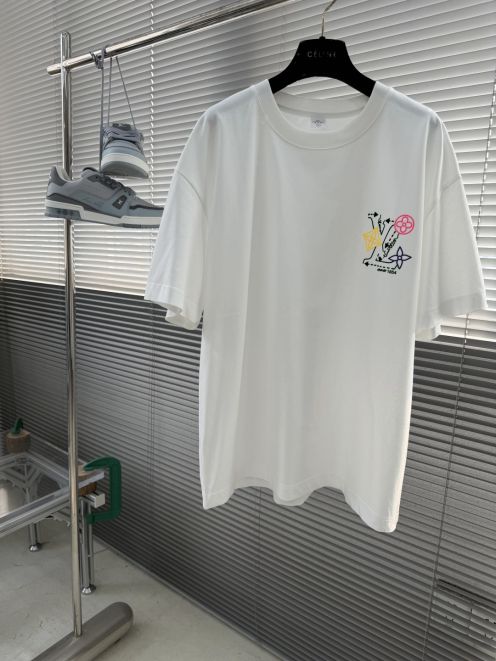 ルイヴィトン n級 グラフィックロゴ半袖Tシャツ 男女兼用 満足度高い