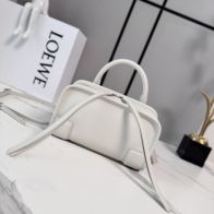 ロエベ 本物級コピー ミニハンドバッグ レザー調スクエア仕様 口コミ多数 上質感
