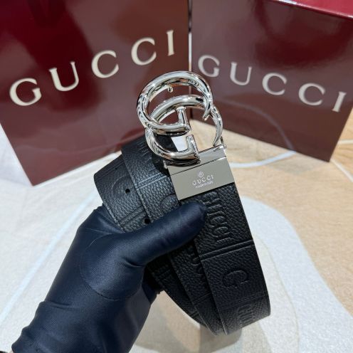 グッチ 本物級コピー GGバックルレザーベルト シルバー金具仕様 高評価