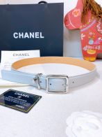 シャネル ブランド コピー レザーベルト シルバーバックル仕様 高評価 上品フォルム再現
